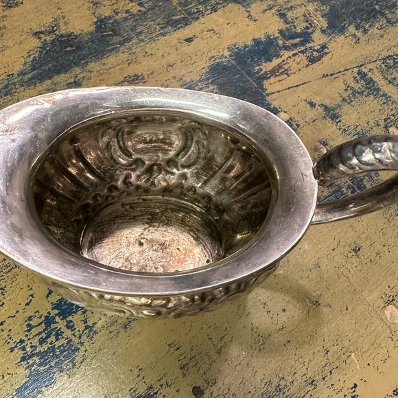 Vintage silver sugar and creamer set by William Adams in Sheffield England - Picture 4 of 7